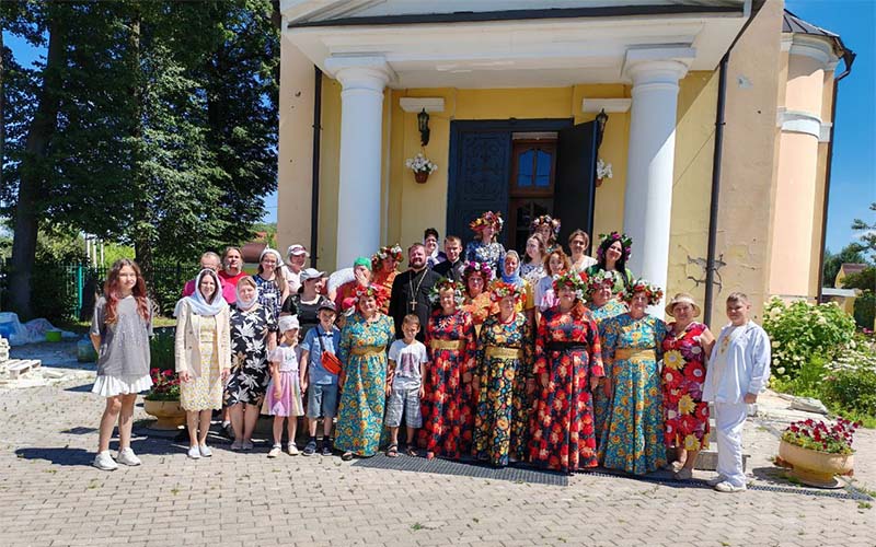 День семьи, любви и верности в Никольском храме деревни Крюково г.о. Чехов