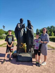 Экскурсионная поездка прихожан Всехсвятского храма города Серпухова в Поленово