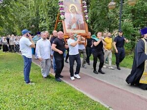 Крестный ход с иконой Божией Матери «Взыскание погибших» в Серпухове