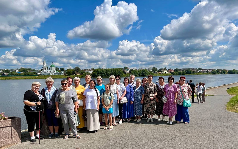 Паломническая поездка прихожан Знаменского храма в Старой Кашире города Ступино в Нило-Столобенскую пустынь