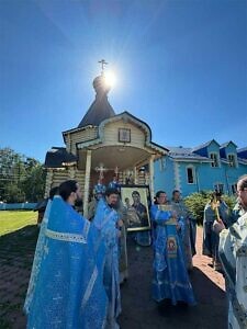 Празднование иконе Божией Матери «Троеручица» в Богородицерождественском храме деревни Тарычёво Ленинского г.о