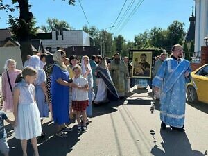 Празднование иконе Божией Матери «Троеручица» в Богородицерождественском храме деревни Тарычёво Ленинского г.о