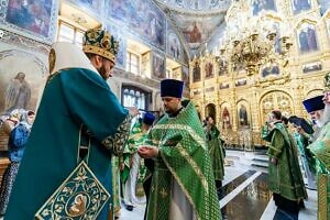 Архиерейское богослужение в день памяти преподобного Аксия Кашкаранского в Троицком кафедральном соборе Подольска