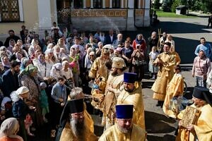 Архиерейское богослужение в Вознесенской Давидовой пустыни 14 08 2024