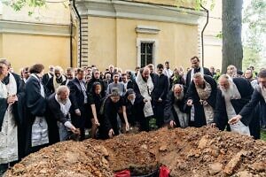 Божественная литургия и отпевание протоиерея Владимира Безменова в Никольском храме села Семёновского г.о. Ступино