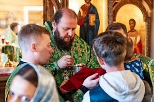 Престольный праздник в храме преподобного Серафима Саровского посёлка Дрожжино Ленинского г.о