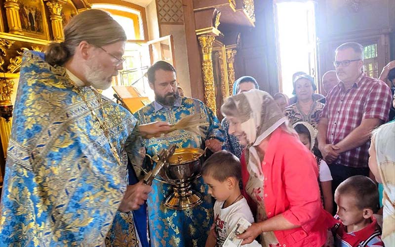 Молебен перед началом учебного года в Преображенском храме посёлка Красково г.о. Люберцы