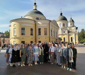 Паломничество прихожан Никольского храма деревни Васильевское г.о. Серпухов к святыням Москвы