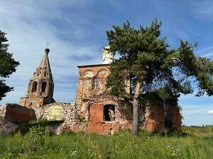 Совещание по проведению консервационных противоаварийных работ в Михаило-Архангельском храме в урочище Нехорошево г.о. Серпухов