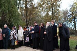 Освящение надгробного памятника родственникам священномученика Илариона (Троицкого) в селе Липицы г.о. Серпухов