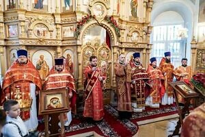 Архиерейское богослужение в Петропавловском храме города Лыткарино