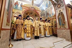 Архиерейское богослужение в Никольском храме посёлка Володарского Ленинского г.о