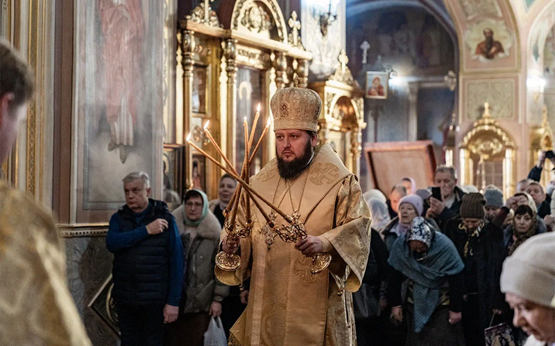 Архиерейское богослужение в соборе Николы Белого города Серпухова