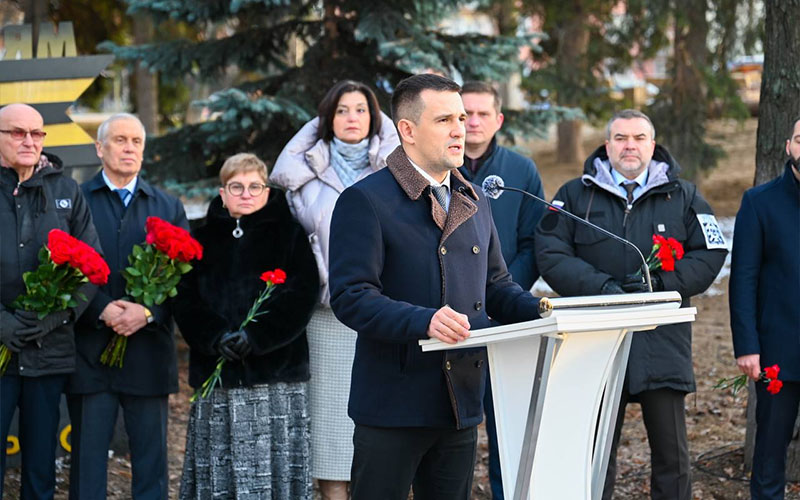 Памятный митинг на Аллее Славы города Видное в честь годовщины начала контрнаступления советских войск в битве под Москвой