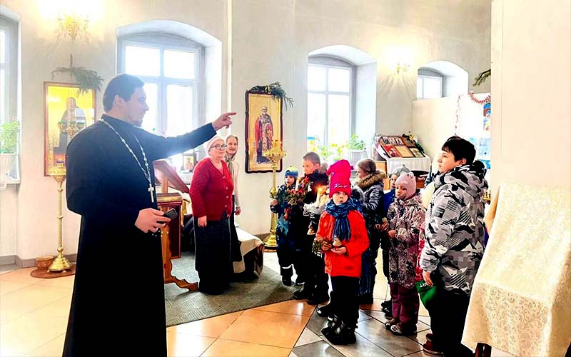 Беседа о Рождестве Христовом в Успенском храме села Большое Алексеевское г.о. Ступино